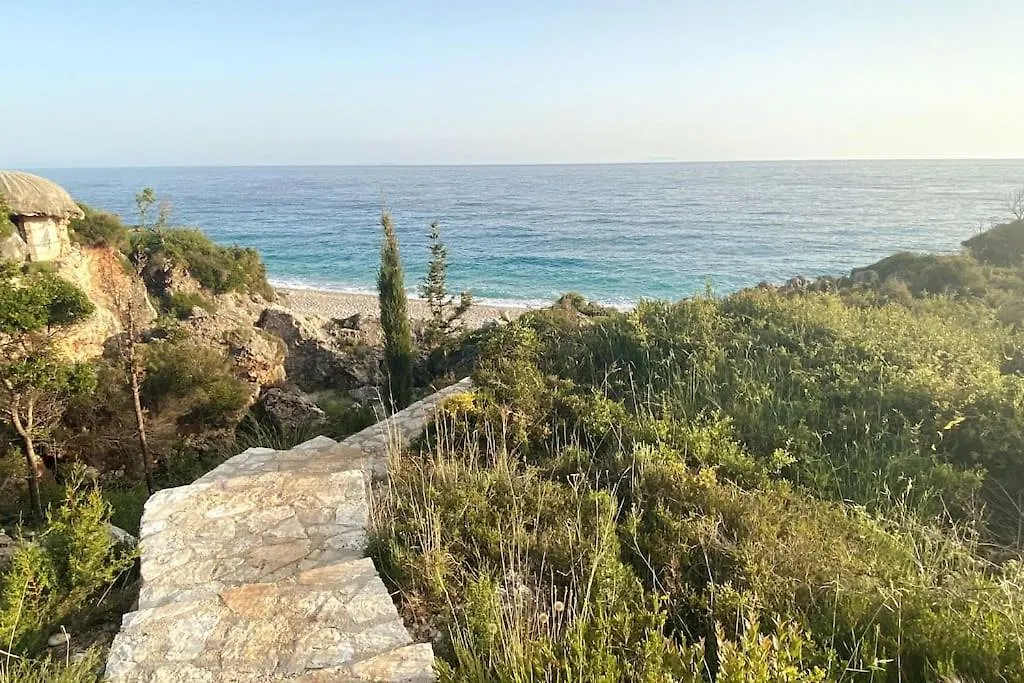 בית נופש Holliday Home 200M From The Beach At White Rocks, דרמי